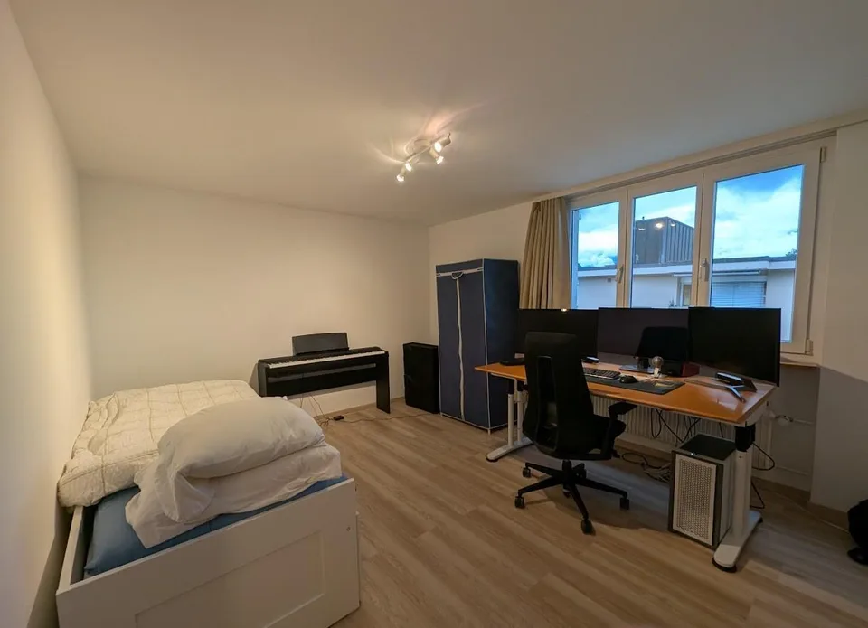 günstige ruhige zentrale 4-Zimmer Wohnung