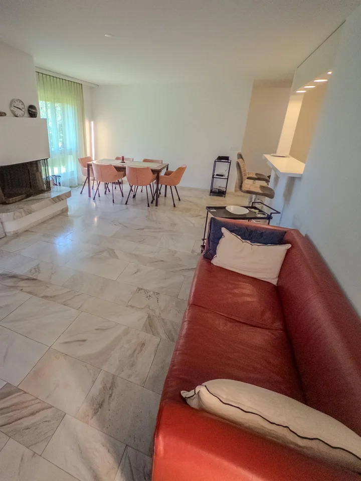 Möblierte 2½-Zimmer-Wohnung  – 75 m² mit grossem Gartensitzplatz