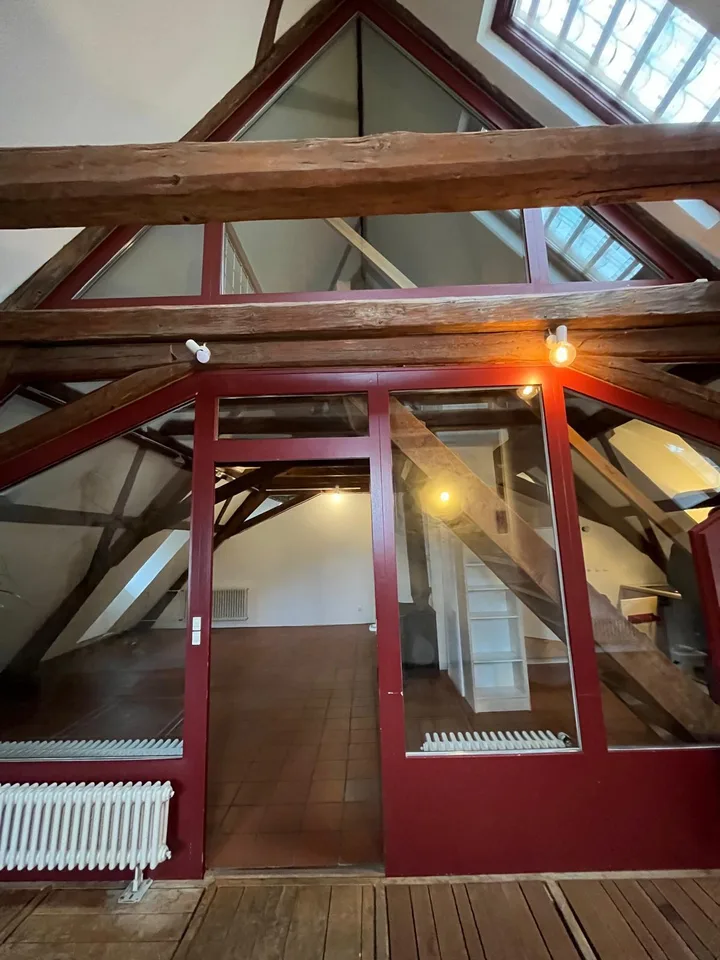 4-Zimmer-Dachwohnung Fischerhaus 15. Jh direkt am Rhein
