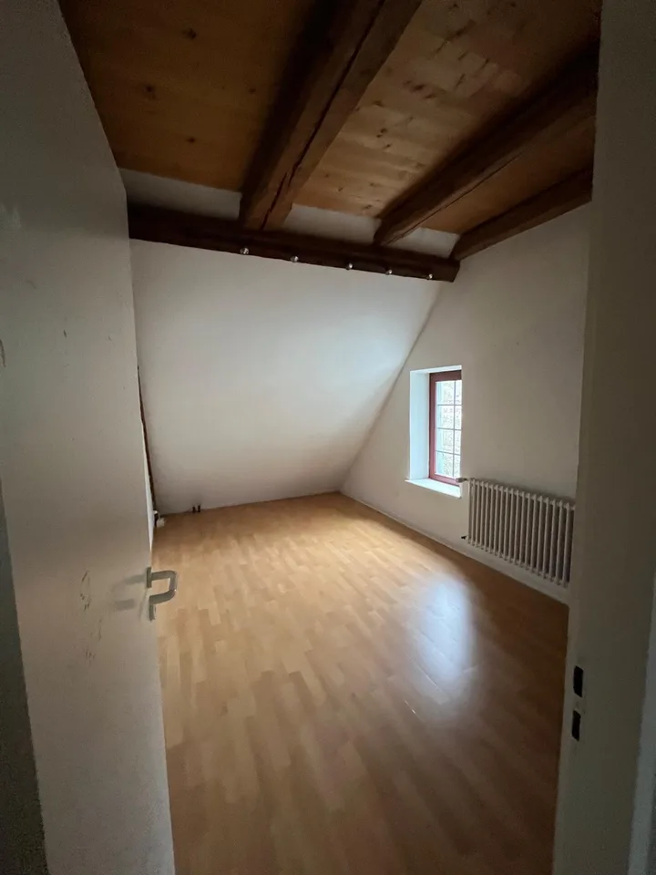 4-Zimmer-Dachwohnung Fischerhaus 15. Jh direkt am Rhein
