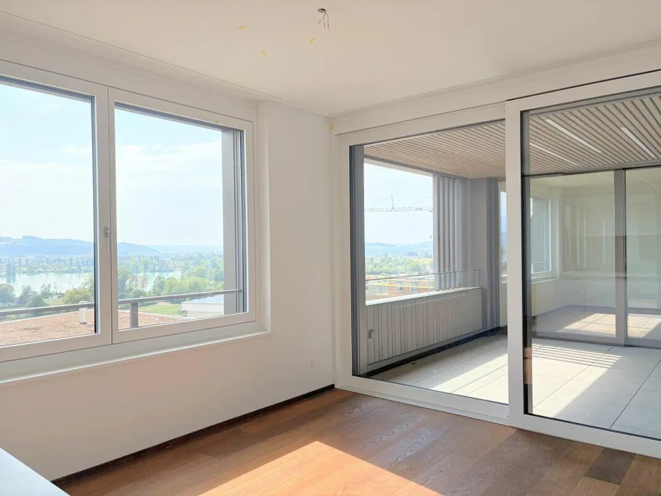 Erstbezug - Grosszügige 3.5 Zimmerwohnung mit Seesicht