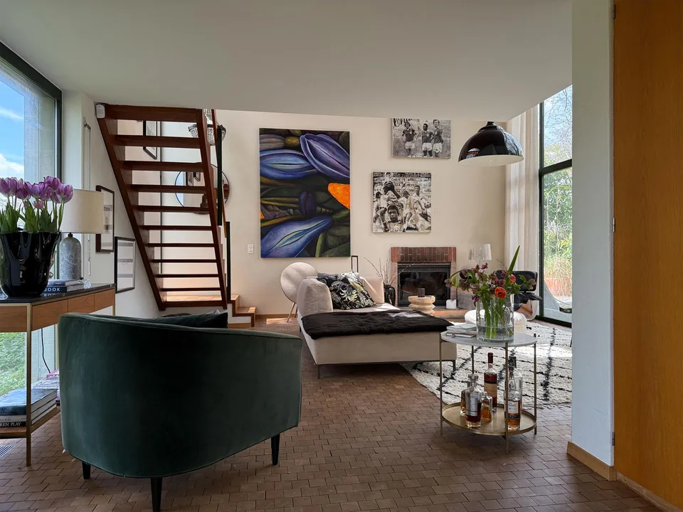 70s Architekten-Ikone: Extravagantes Loft-Wohnen an der Goldküste