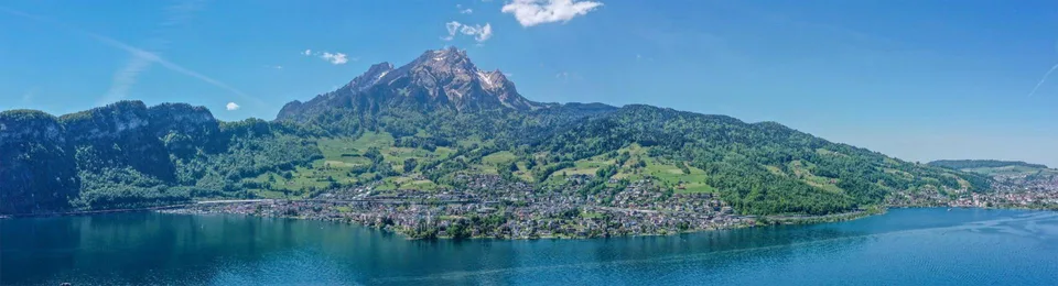 Exklusives Wohnen mit Loggia, Pilatusblick und partieller Seesicht