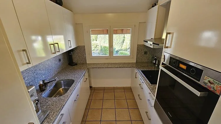 3½ PIÈCES APPARTMENT À ZURICH - QUARTIER 9 ALBISRIEDEN, MEUBLÉ, TEMPORAIRE