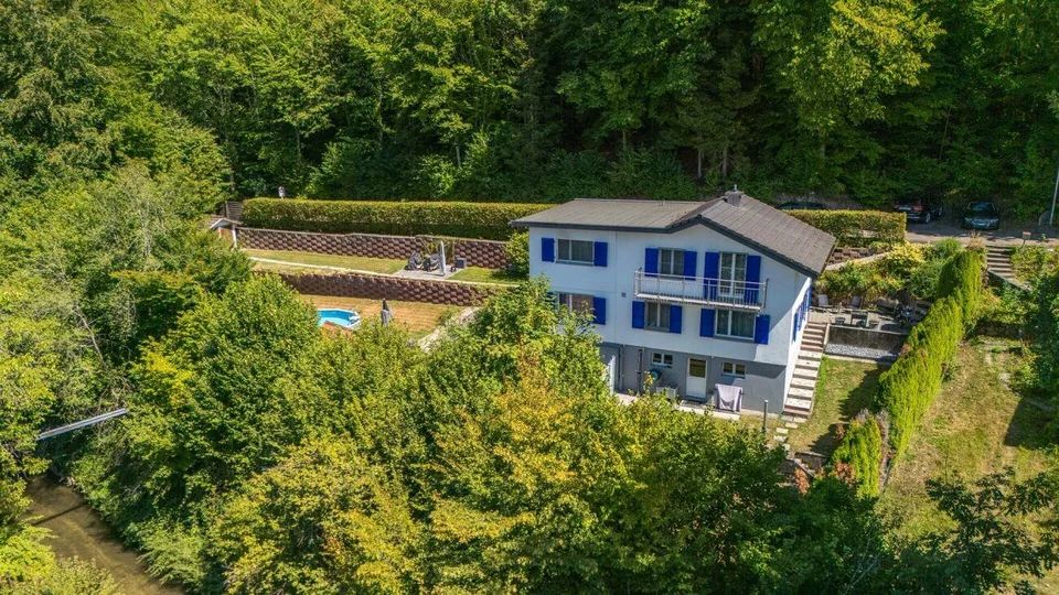 GROSSZÜGIGES WOHNEN IN RUHIGER UMGEBUNG