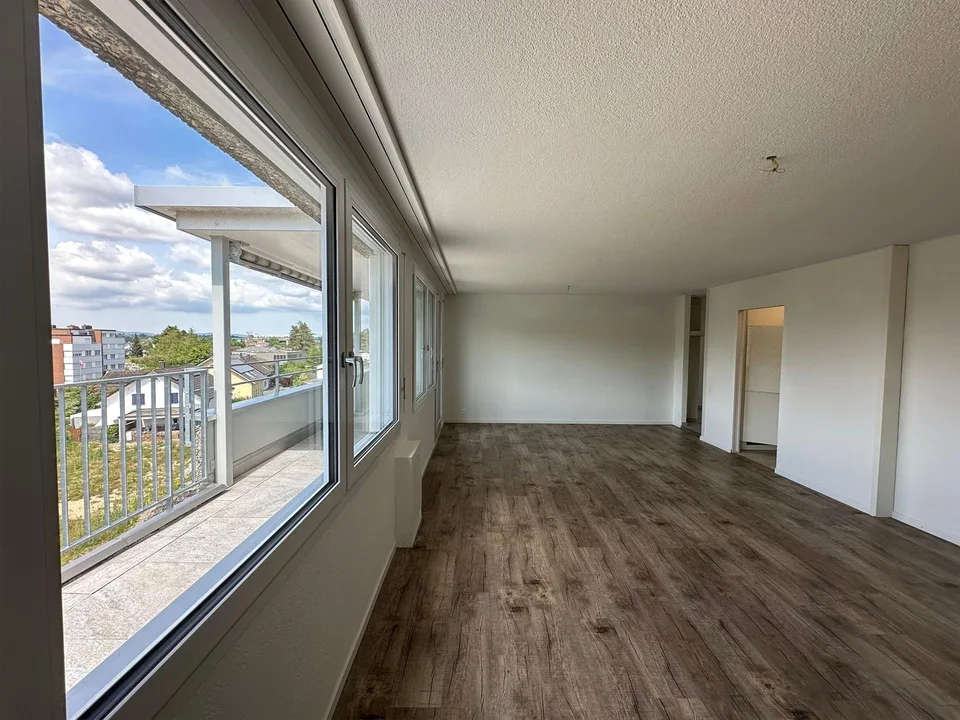 Eine harmonische Attikawohnung könnte Ihr neue zu Hause sein!