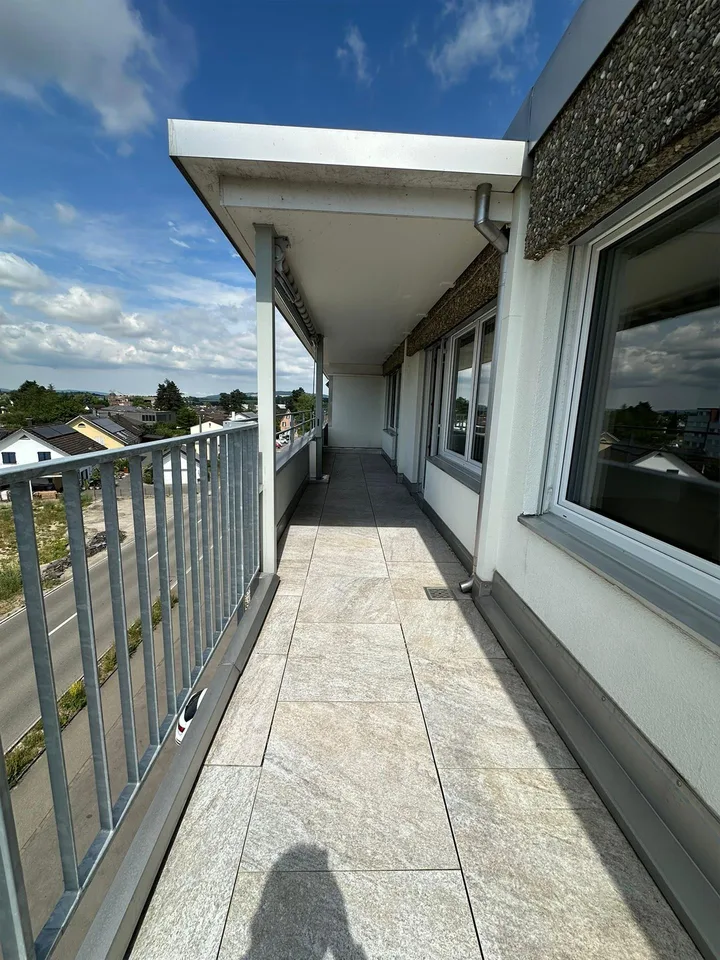 Eine harmonische Attikawohnung könnte Ihr neue zu Hause sein!