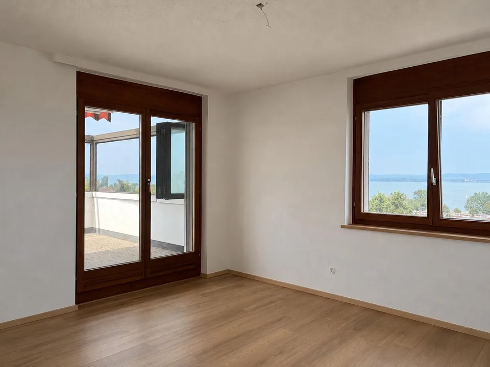 Wohnen mit Weitsicht  grosszügige 4½-Zimmerwohnung mit Seesicht in ...