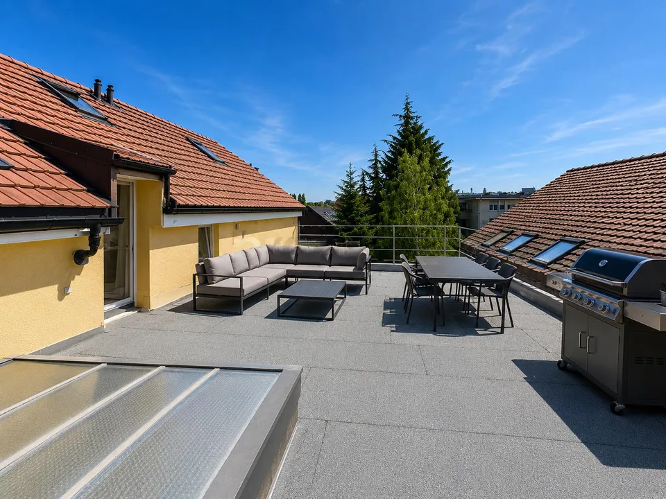 Saniertes Mehrfamilienhaus mit Attraktiver Rendite in Biel/Bienne