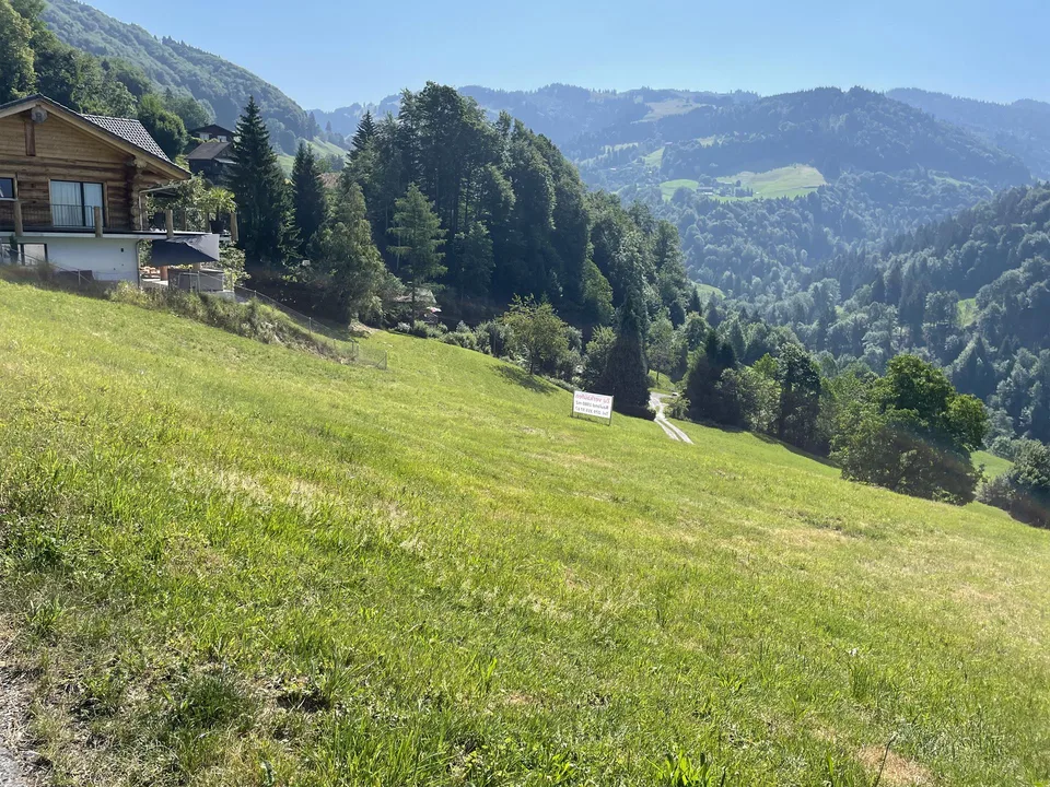 Bauland an ruhiger Lage mit freier Sicht in die Natur, auf den Speer.