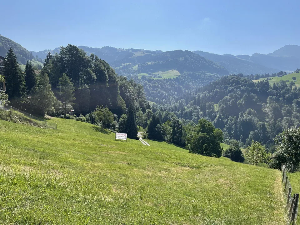 Bauland an ruhiger Lage mit freier Sicht in die Natur, auf den Speer.