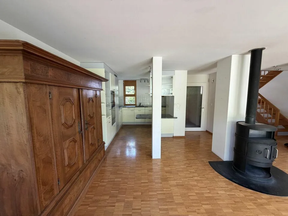 Reiheneckeinfamilienhaus mit separater Garagenbox an ruhiger und so...