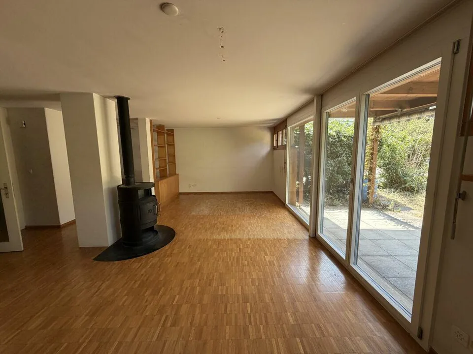 Reiheneckeinfamilienhaus mit separater Garagenbox an ruhiger und so...