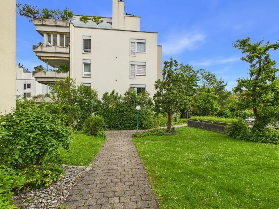 Ihr neues Zuhause: 170 m² Wohnkomfort mit Wintergarten und Cheminée