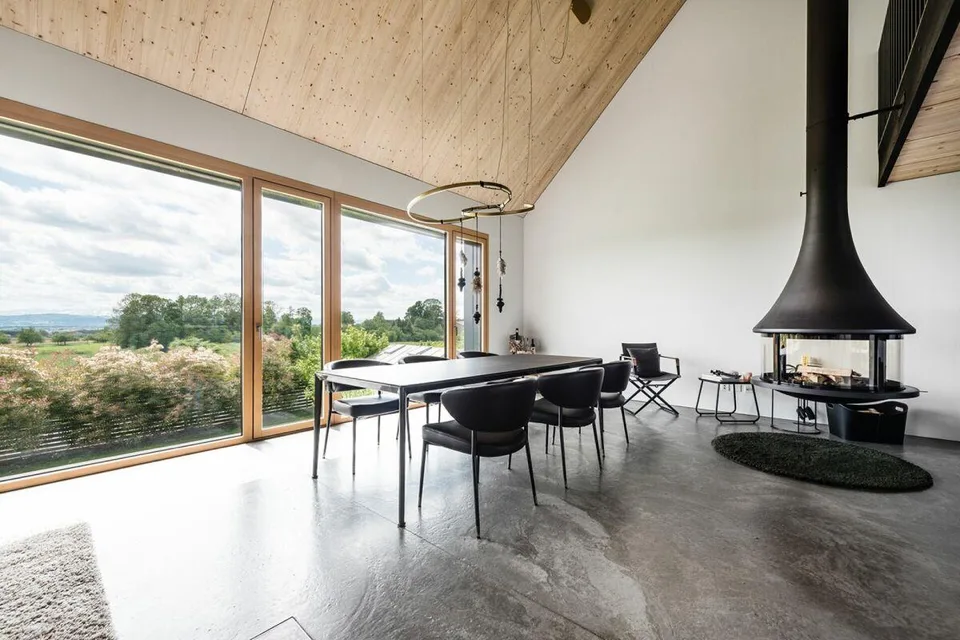 Architektonisches Schmuckstück mit Seeblick