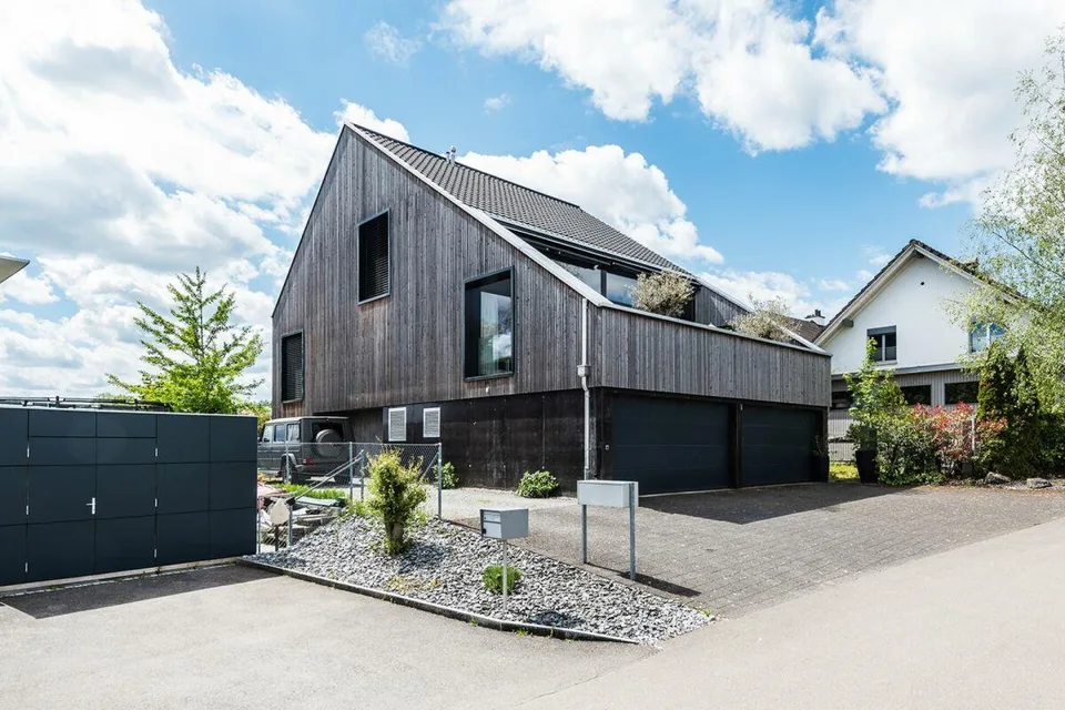 Architektonisches Schmuckstück mit Seeblick