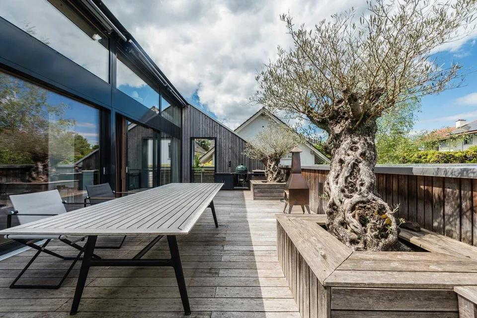 Architektonisches Schmuckstück mit Seeblick