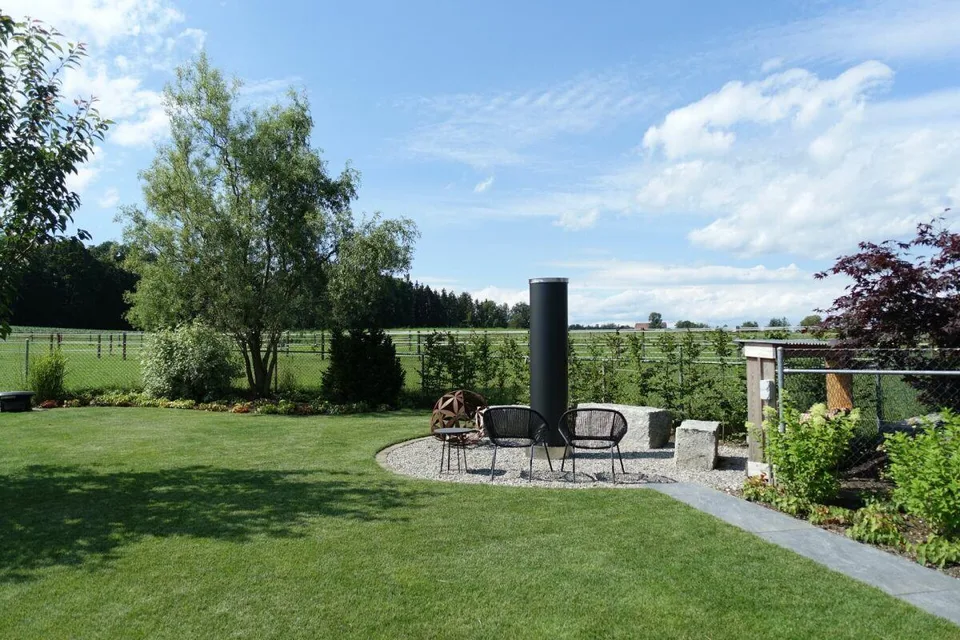 Reserviert! Reitsportimmobilie mit Haus und Reithalle