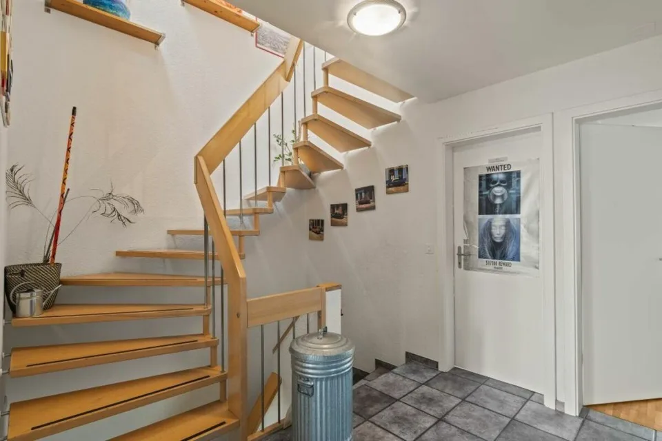 Traumhaftes Eck-Reiheneinfamilienhaus mit zwei Einstellhallenplätze