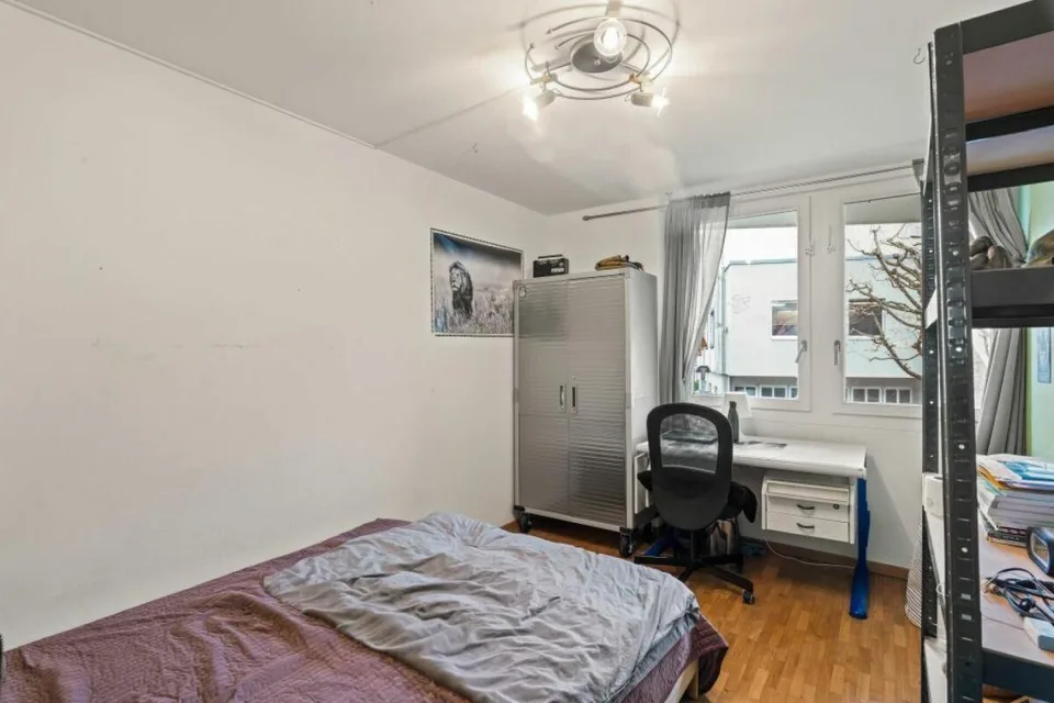 Traumhaftes Eck-Reiheneinfamilienhaus mit zwei Einstellhallenplätze