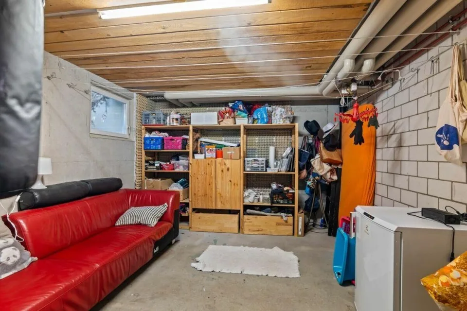 Traumhaftes Eck-Reiheneinfamilienhaus mit zwei Einstellhallenplätze