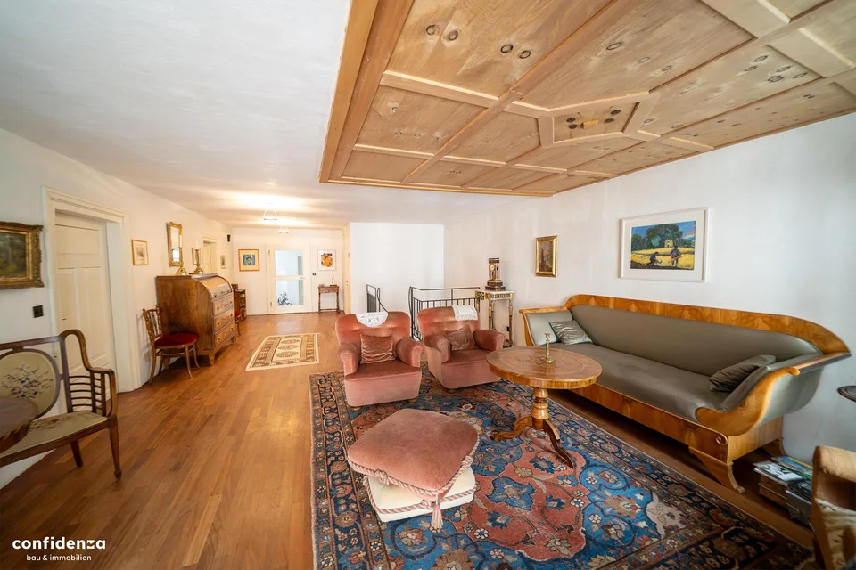 Historische Chasa Plaz in Ardez – Engadinerhaus mit Entwicklungspotenz