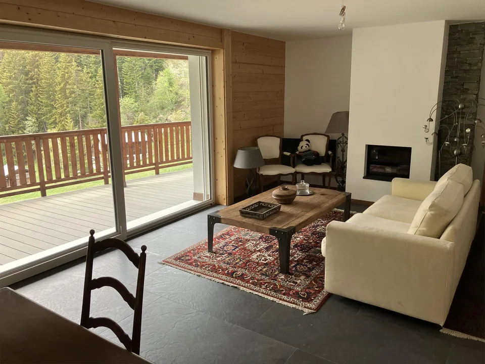 Magnifique Chalet de 15,5 pièces, 3 appartements à Crans-Montana