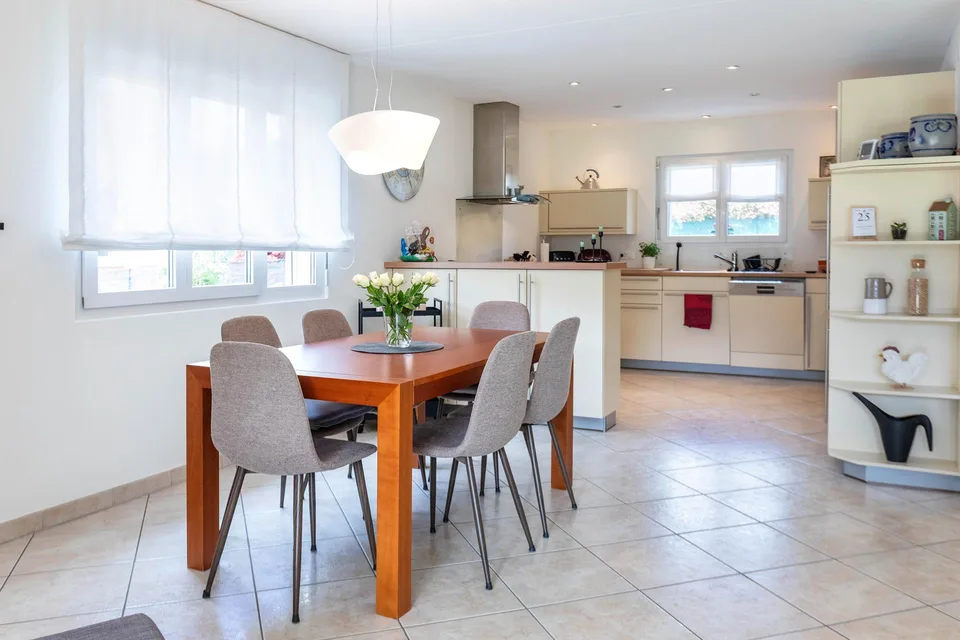 Casa gemella in zona residenziale - comfort tranquillità indipendenza