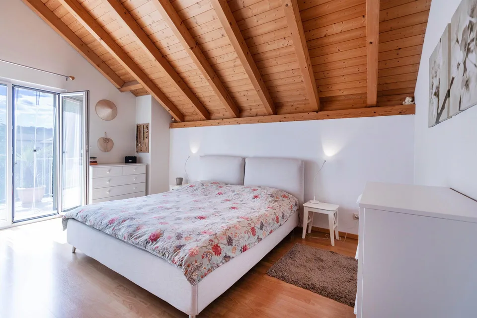 Casa gemella in zona residenziale - comfort tranquillità indipendenza
