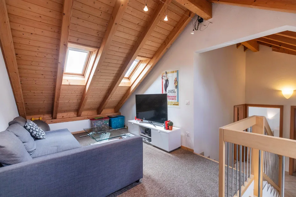 Casa gemella in zona residenziale - comfort tranquillità indipendenza
