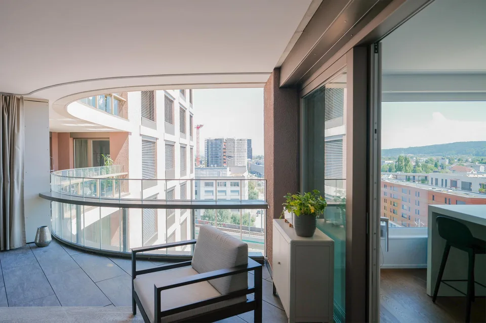 Wohnen über den Baumkronen im Hochhaus Neuguet