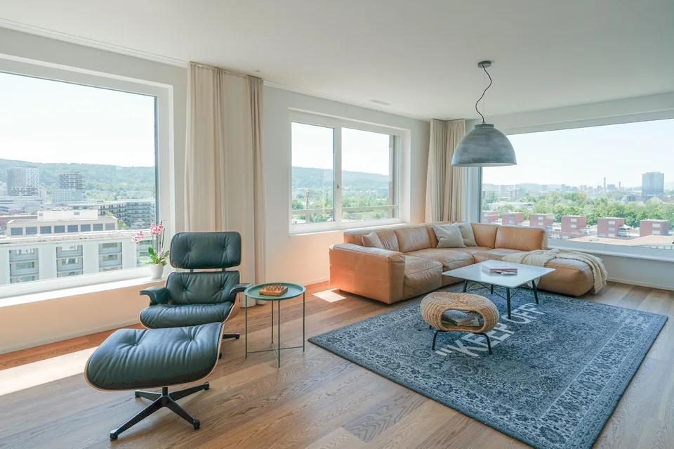 Wohnen über den Baumkronen im Hochhaus Neuguet