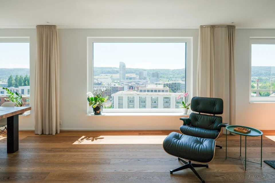 Wohnen über den Baumkronen im Hochhaus Neuguet