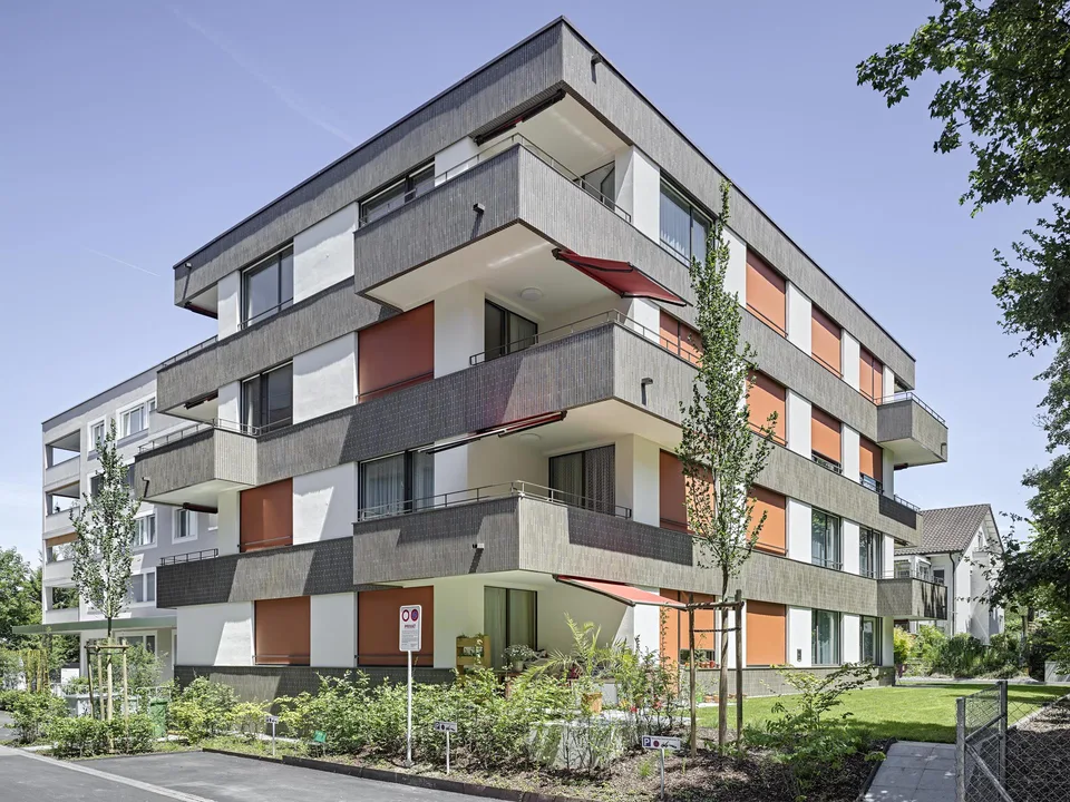 Im Herzen von Kloten: Altersgerechte 2.5 Zimmerwohnung im 1. OG