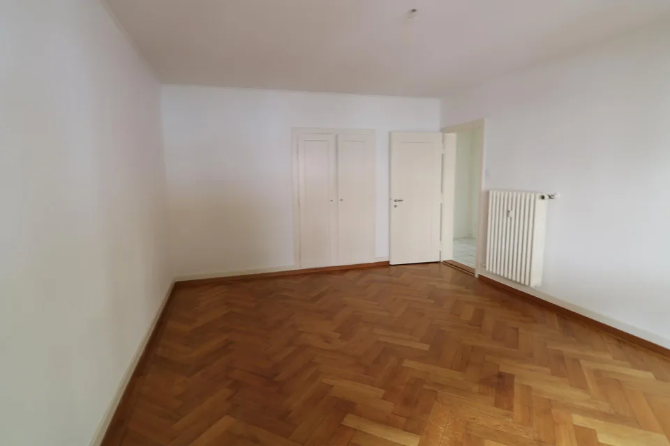 Grosszügige 2.5-Zimmerwohnung im Champagne-Quartier