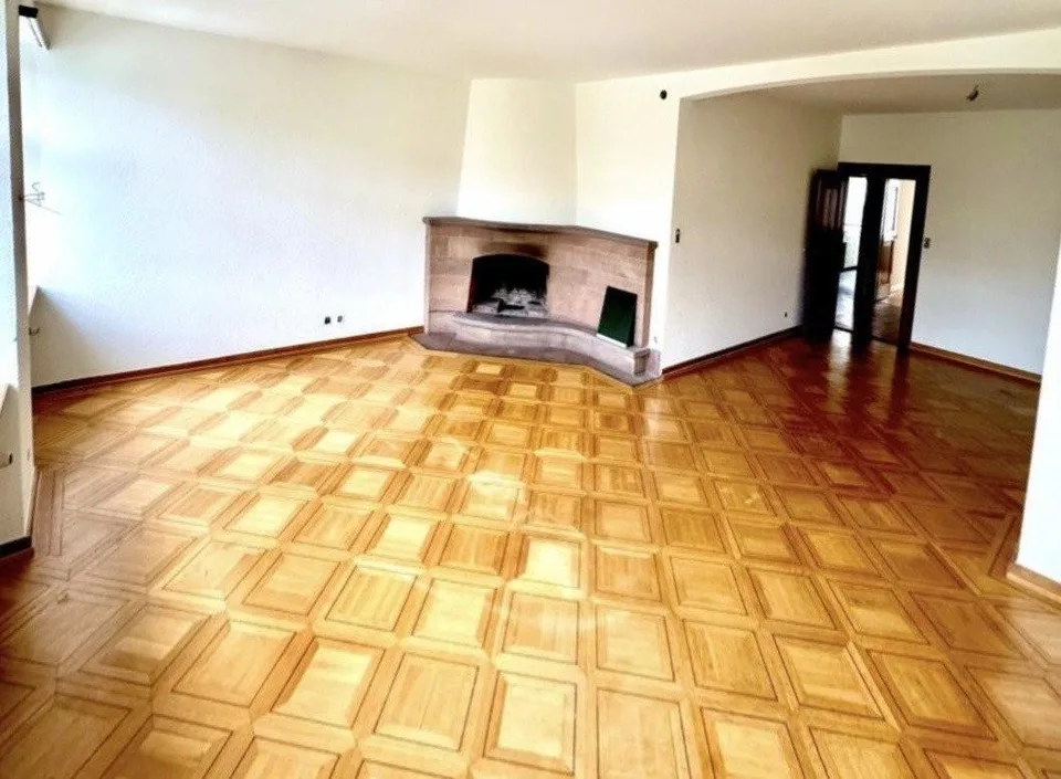 Traumhafte Wohnung mit Chemineé direkt am Rhein