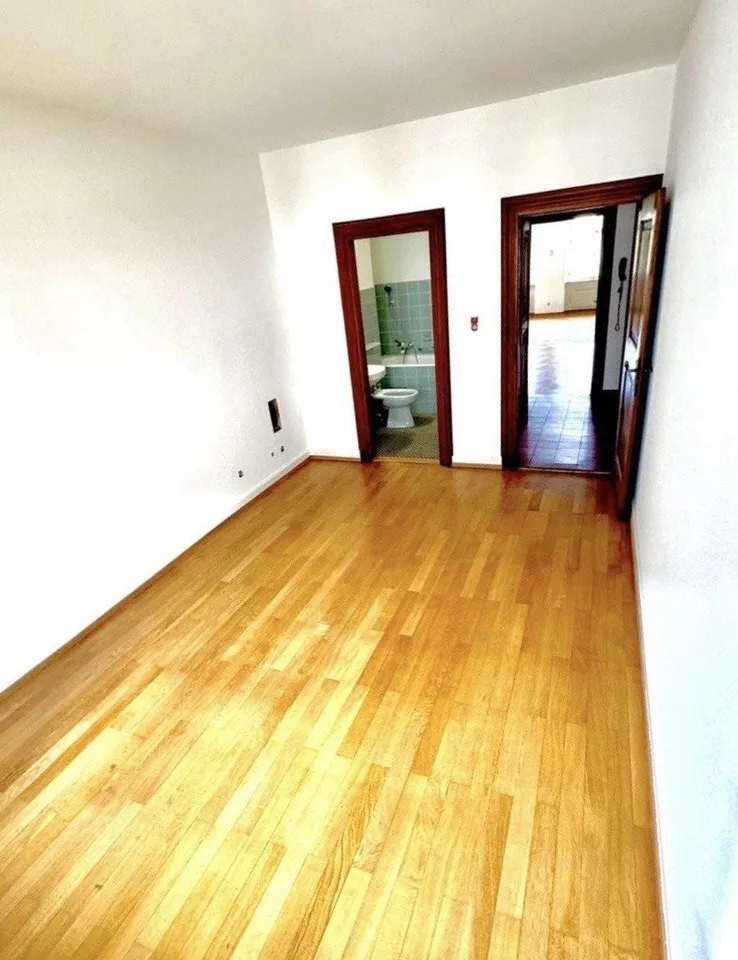 Traumhafte Wohnung mit Chemineé direkt am Rhein