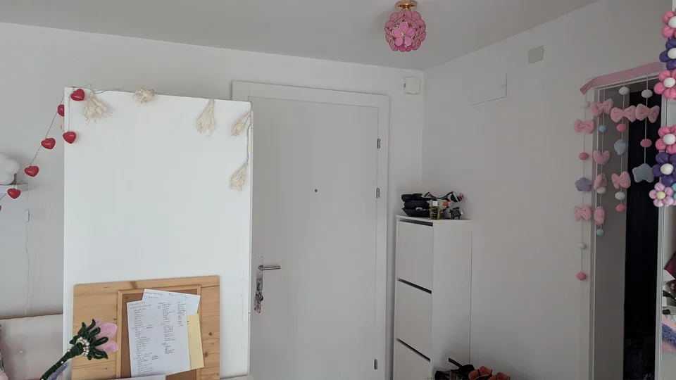 Helle 1-Zimmer Wohnung mit separater Küche und gedecktem Sitzplatz