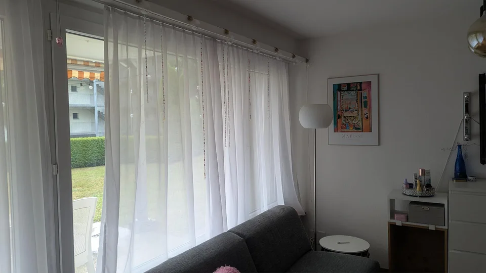 Helle 1-Zimmer Wohnung mit separater Küche und gedecktem Sitzplatz