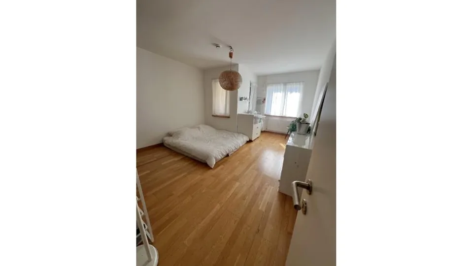 2 ZI-WOHNUNG IN ZÜRICH - KREIS 3 WIEDIKON, MÖBLIERT, TEMPORÄR