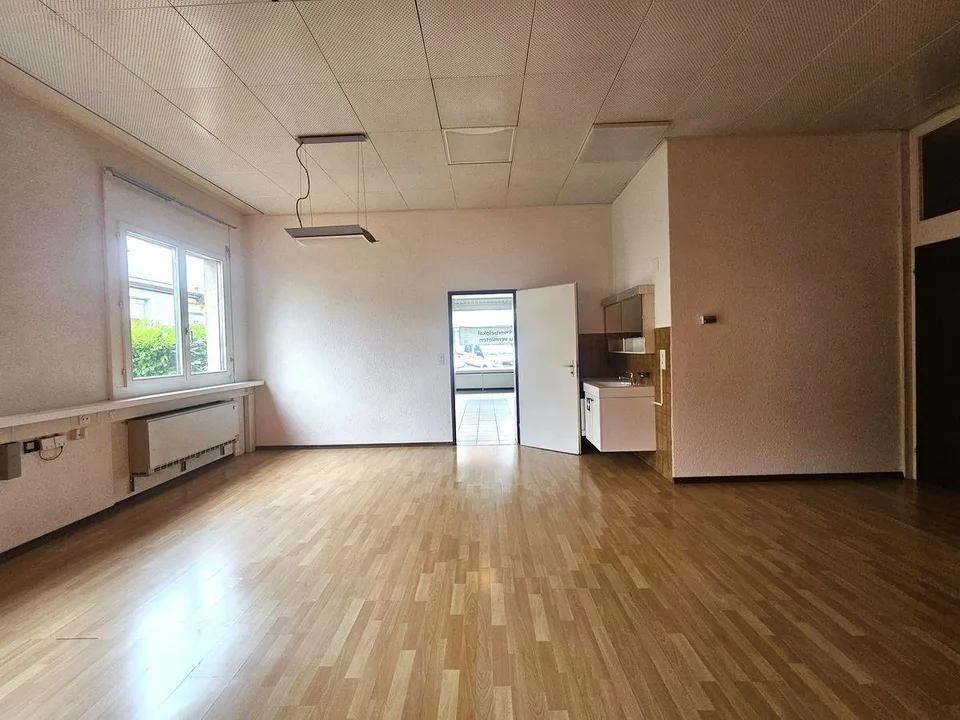 IHRE NEUE GESCHÄFTSADRESSE DIREKT AM BAHNHOF