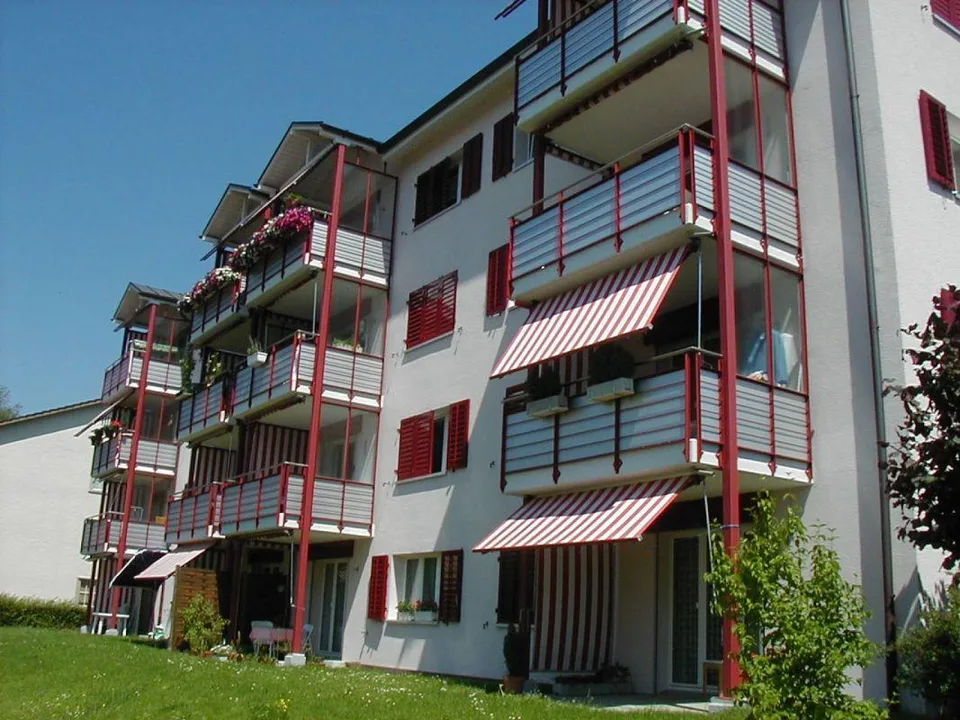 Gemütliche 2-Zimmer-Wohnung mit Balkon in Rüti