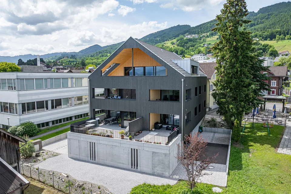 Exclusive 4 1/2-Zimmer Wohnung zu vermieten