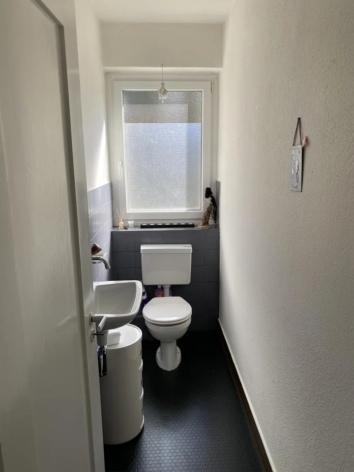 Sonnige 3 Zimmerwohnung inmitten eines Parkes (HP)