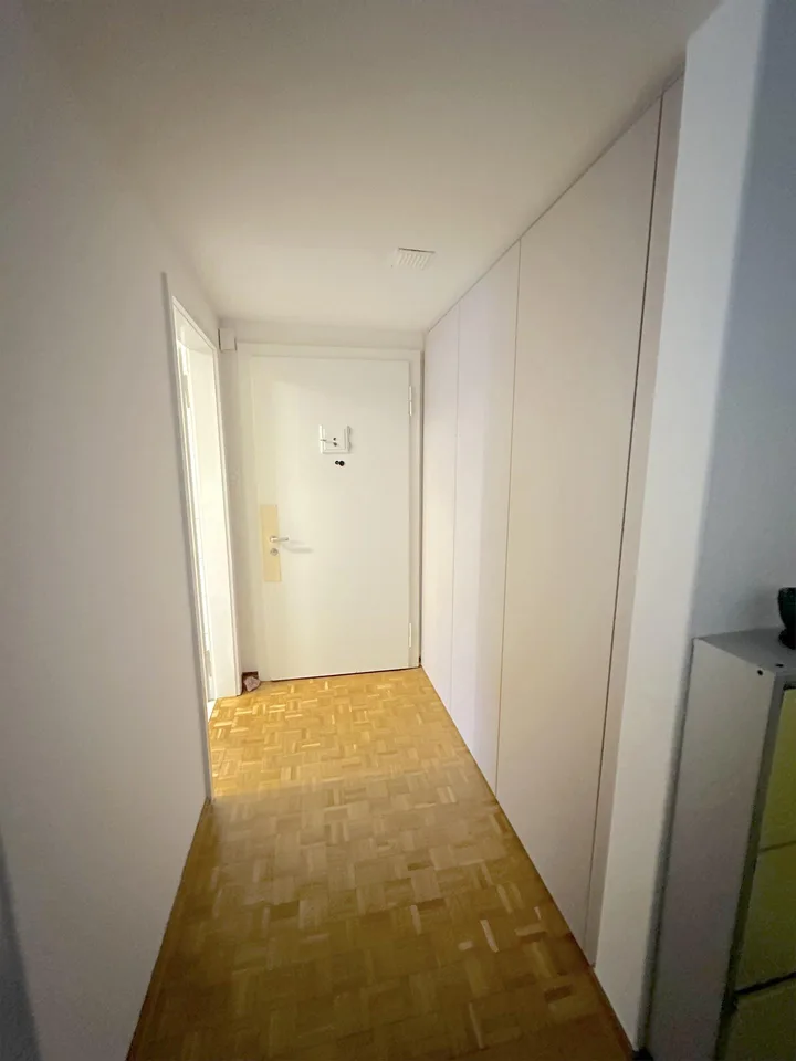 Sonnige 3 Zimmerwohnung inmitten eines Parkes (HP)