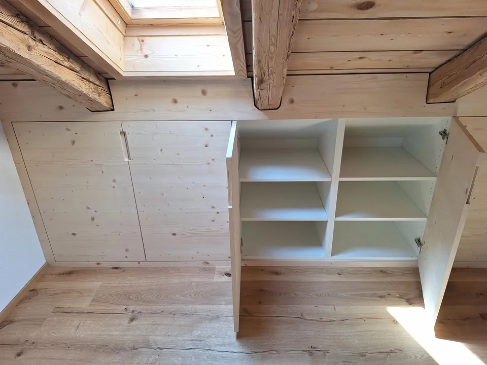 Charmantes Dachstudio mit Sichtbalken
