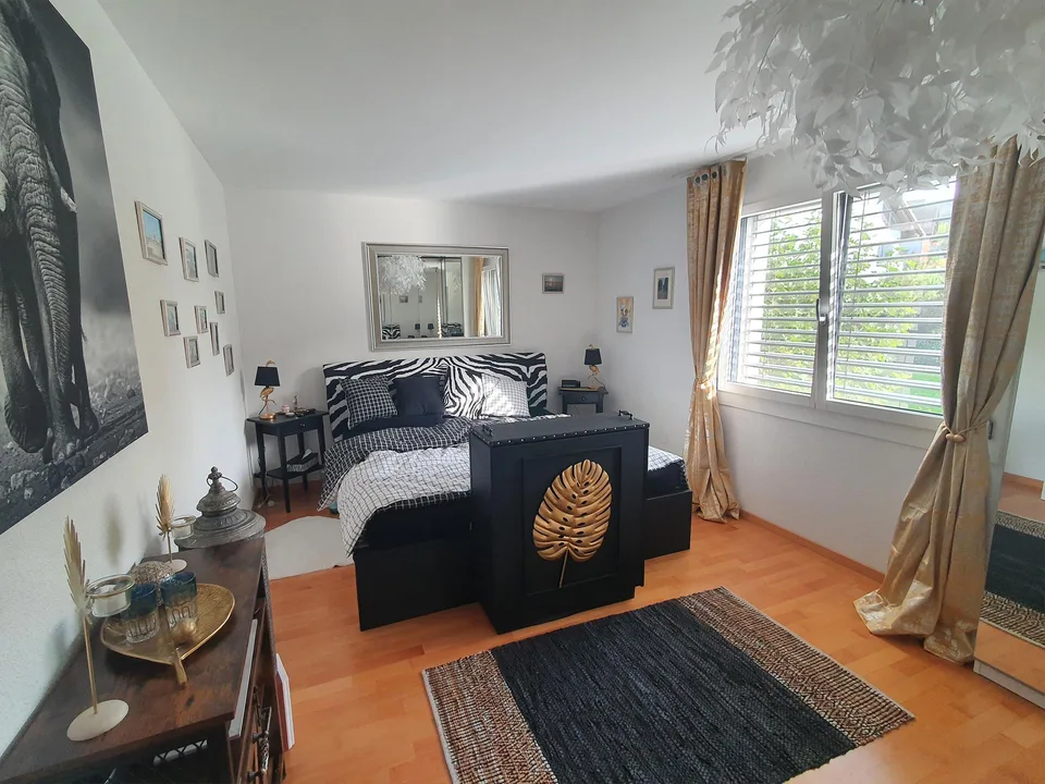 Traumhafte 3.5-Zimmer Terrassenwohnung mit unendlich Stauraum