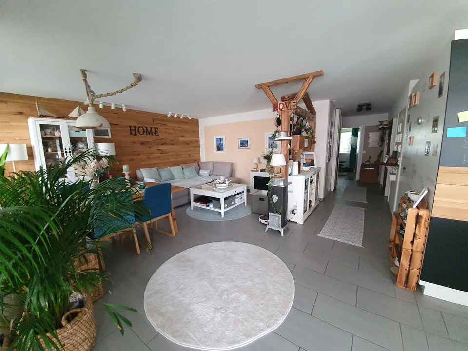 Traumhafte 3.5-Zimmer Terrassenwohnung mit unendlich Stauraum