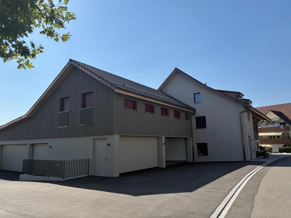 Neubauwohnung 5.5 Zimmer mit großem Garten