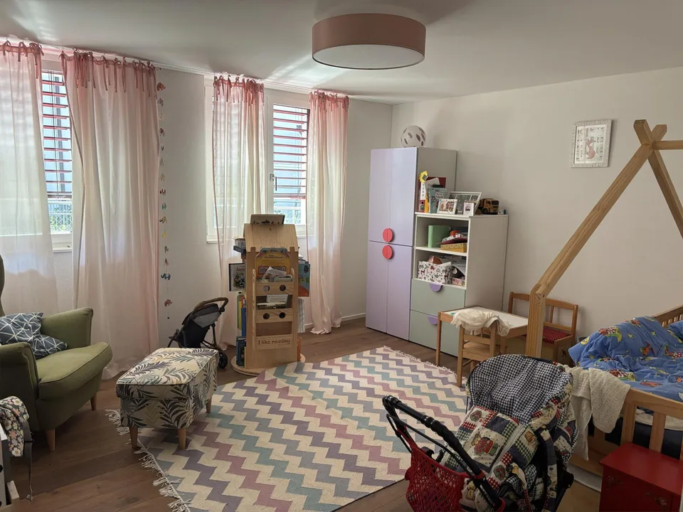 Neubauwohnung 5.5 Zimmer mit großem Garten